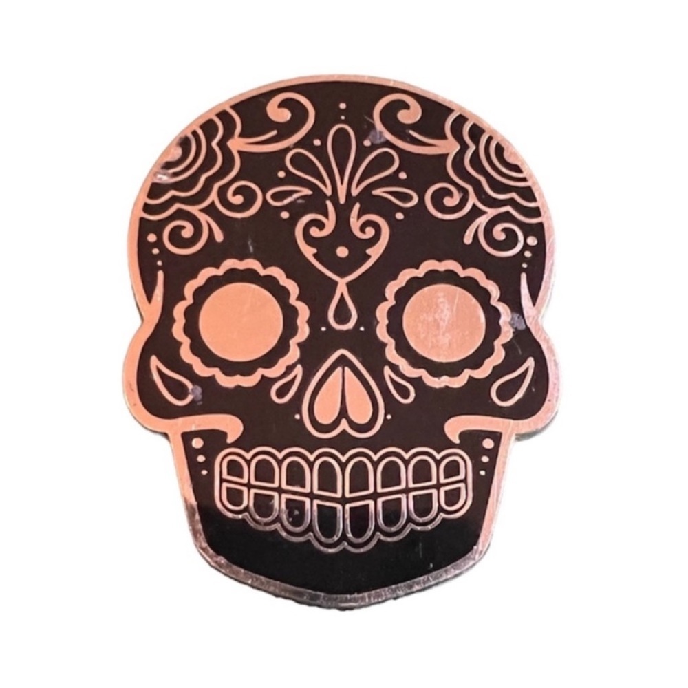 🌻5 for $25🌻 Vintage Y2K Loungefly Sugar Skull Pin / Brooch